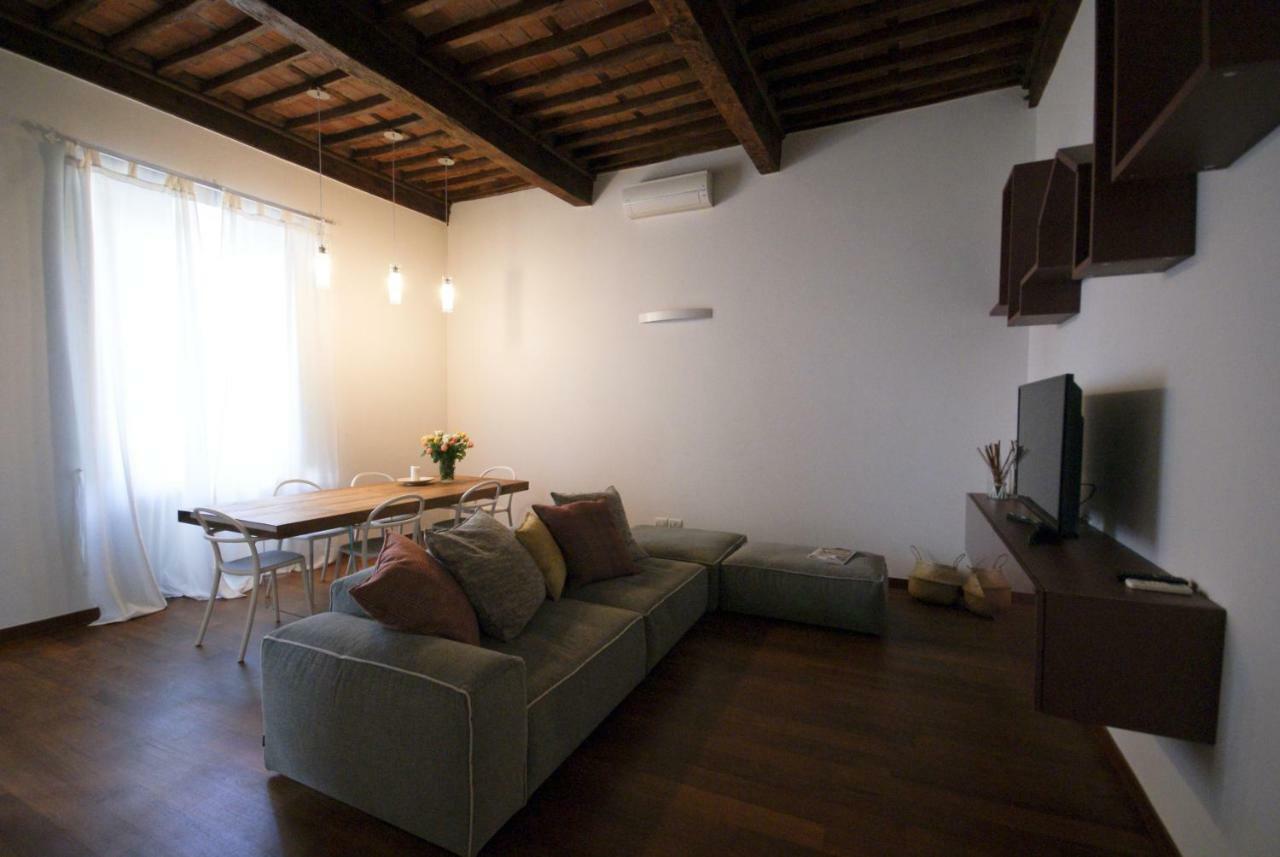 Tabacchi Luxury Apartment In Lucca Historical Center Near Toll Parking מראה חיצוני תמונה